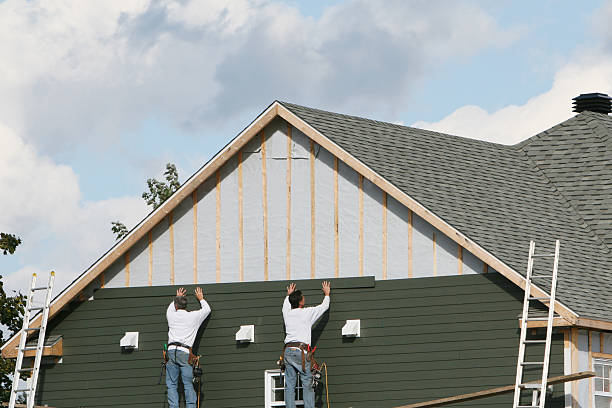 Professional Emergency Siding Repair technician working in Lake Dallas, TX